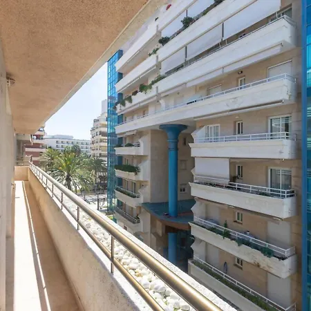 Camelias Playa Con Parking 公寓 马尔韦利亚